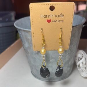 Chic Gold and Black Shell Handmade Earrings